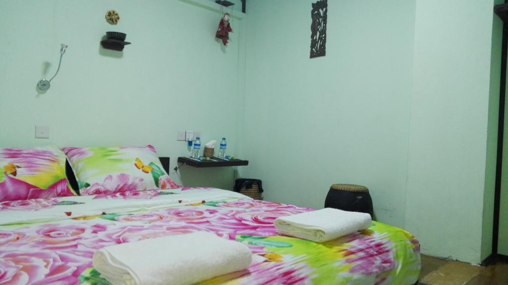 Shannkalay Hostel Rangoon Kamer foto